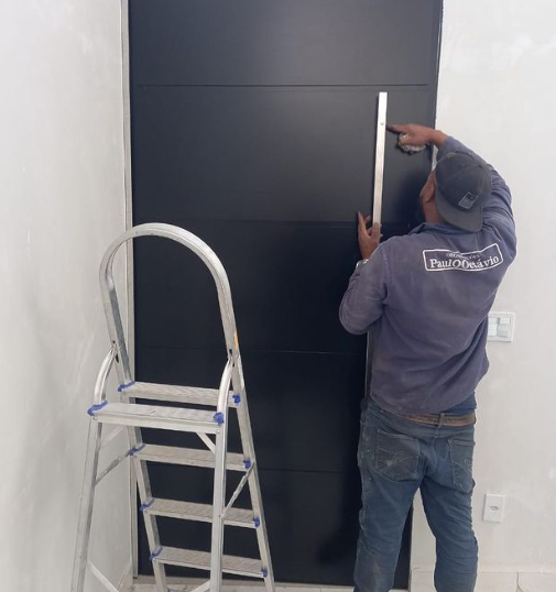 porta de acm fabricada e instalada por Portaço